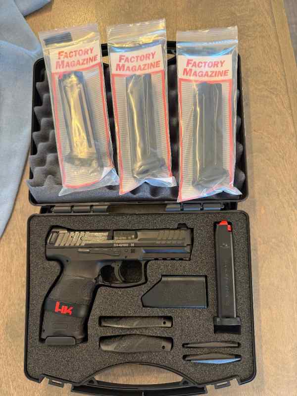 BNIB HK VP9 w/ 3 extra factory mags
