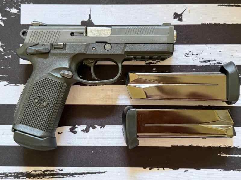 FN FNX 45, 45 ACP w/3 Factory Mags