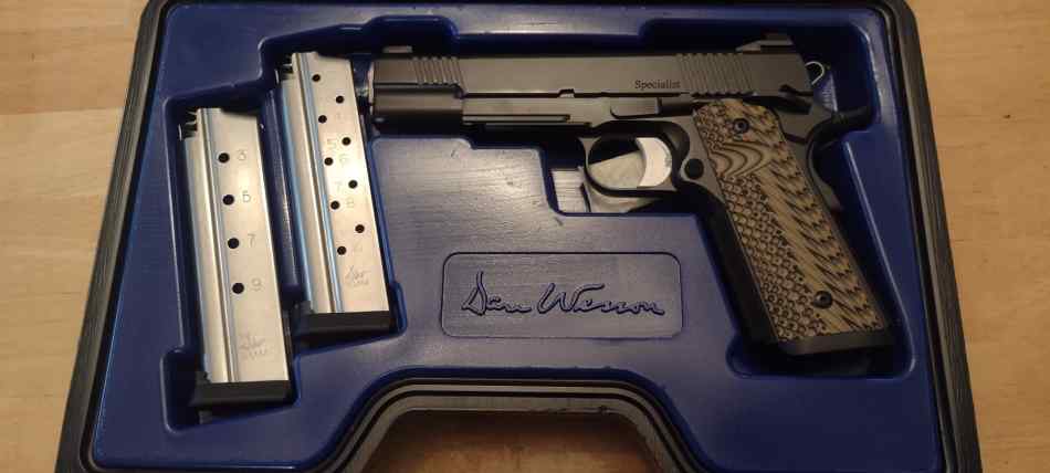 Like new Dan Wesson 5" Specialist 9mm 