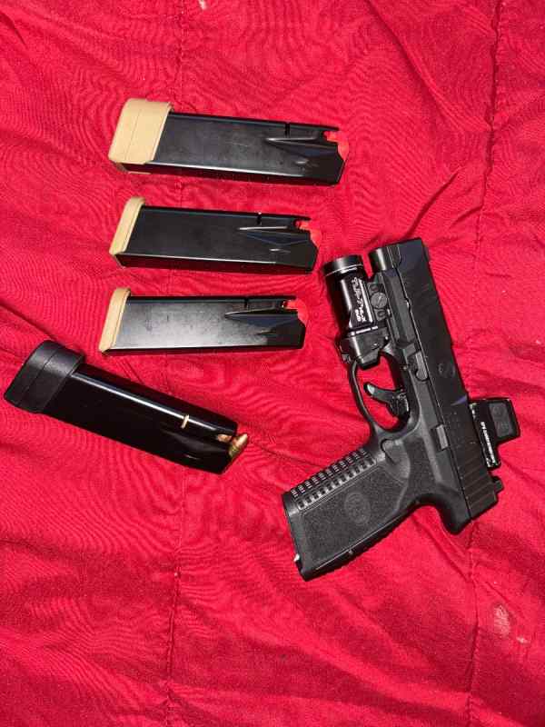 FN reflex holosun tlr